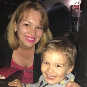 Meet your Posher, Anna